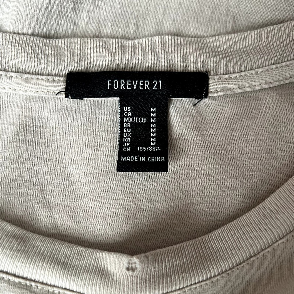 Forever 21 Malibu Motors Graphic Tee - Picture 5 of 5